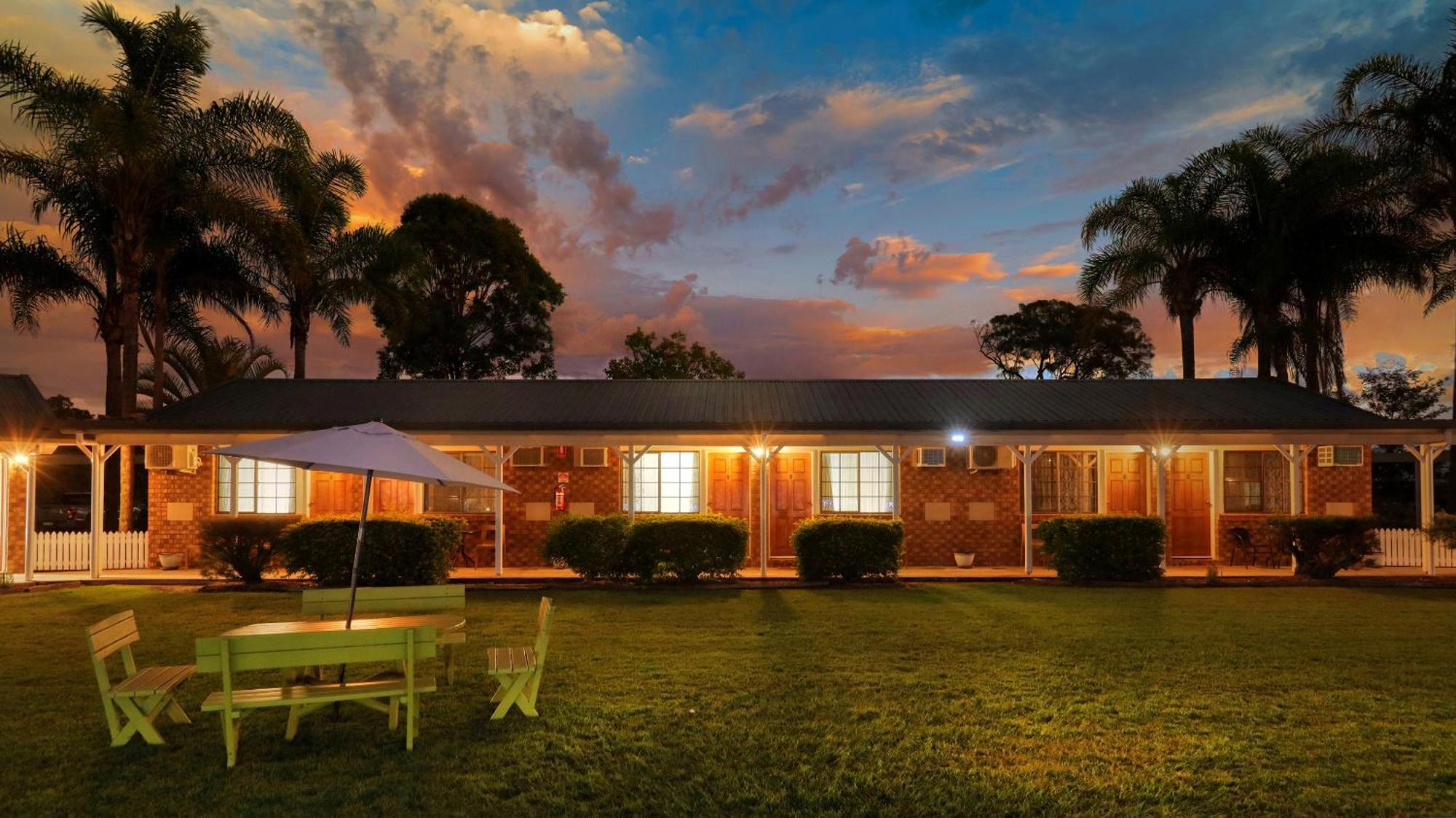 Koorawatha Homestead Motel Bororen 외부 사진